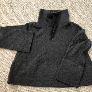 Lululemon Retreat Yourself Pullover